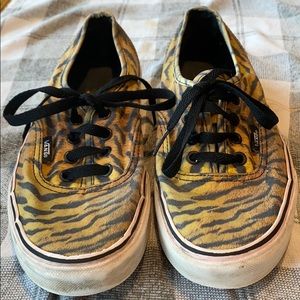 Vans tiger print